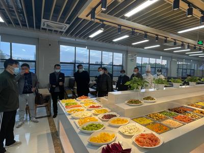 中南财经政法大学一行来饮食服务中心调研